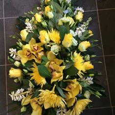 Luxury Single Ended Spray Yellows 
