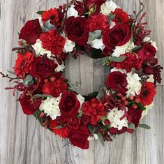 Red &amp; White Wreath 